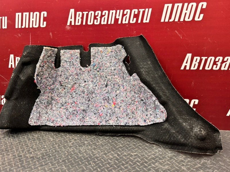 Обшивка багажника