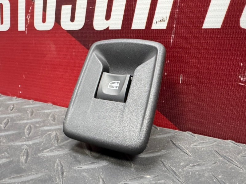 Кнопка стеклоподъемника