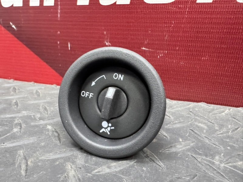 Выключатель подушки безопасности