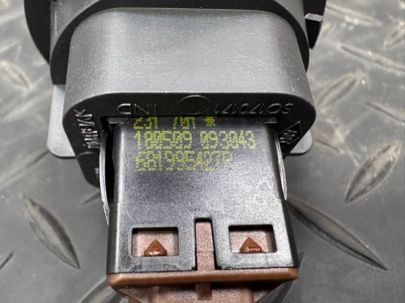 Выключатель подушки безопасности