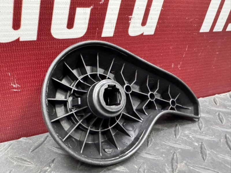 Ручка регулировки спинки сиденья