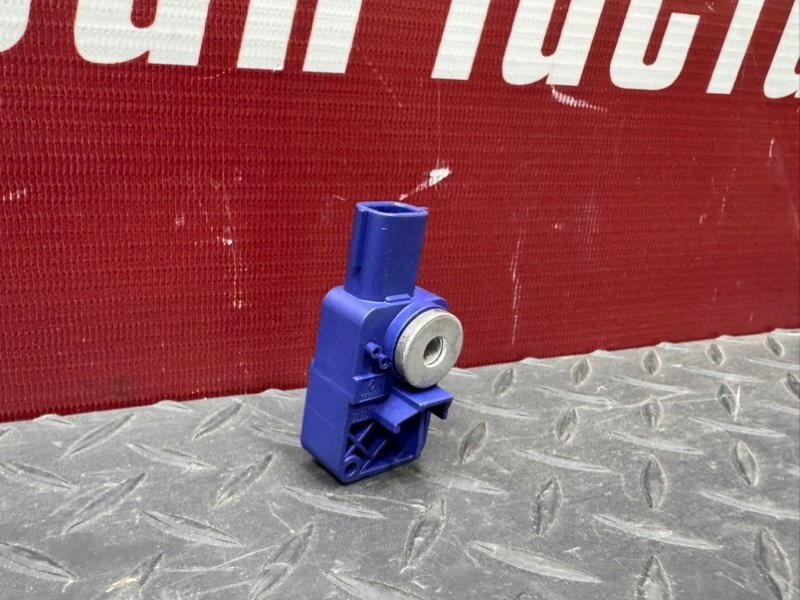 Датчик удара