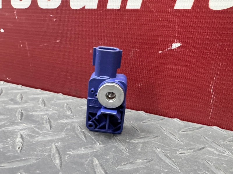 Датчик удара