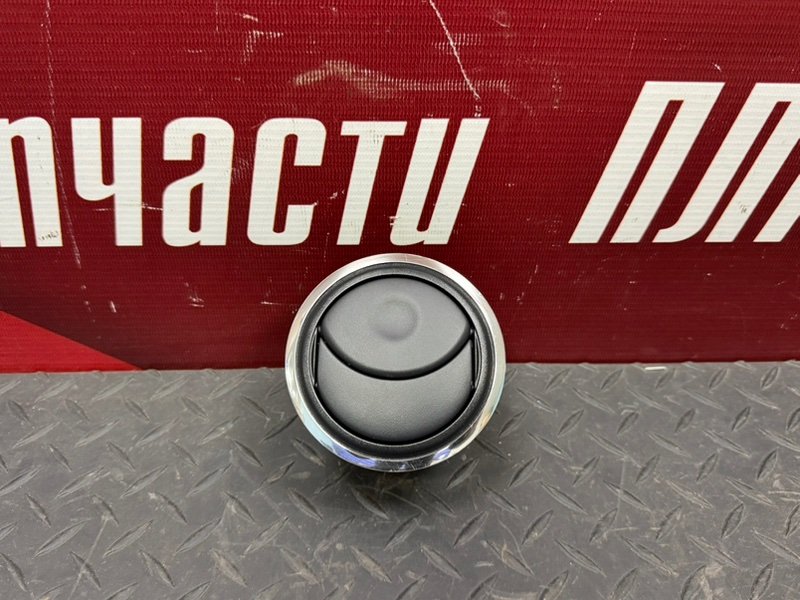 Воздушный дефлектор салона