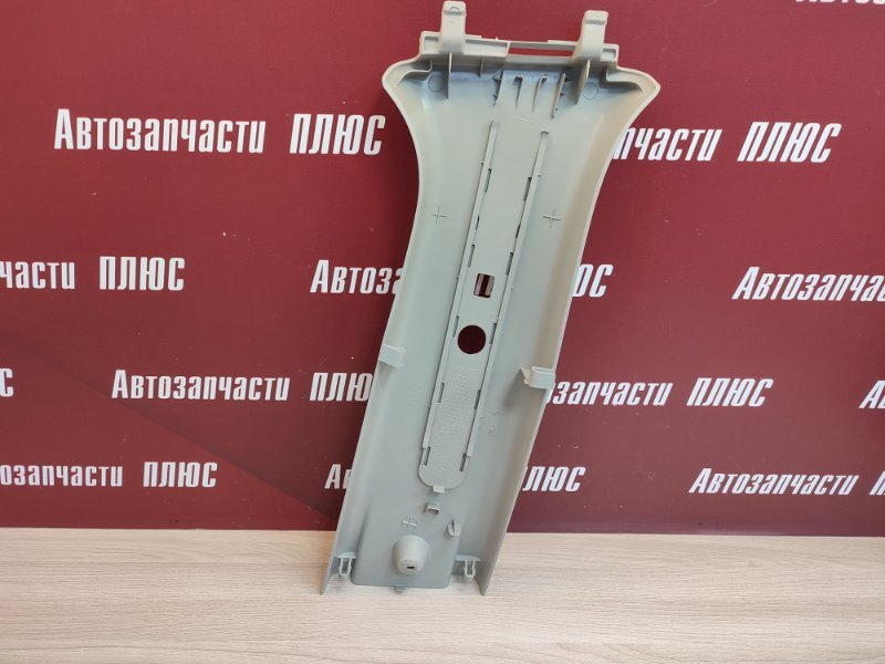 Обшивка средней стойки