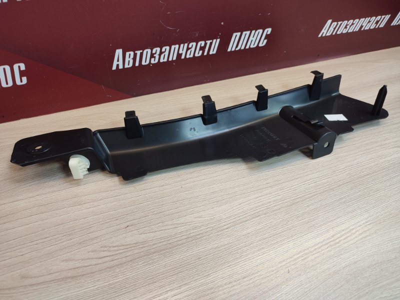 Накладка багажника