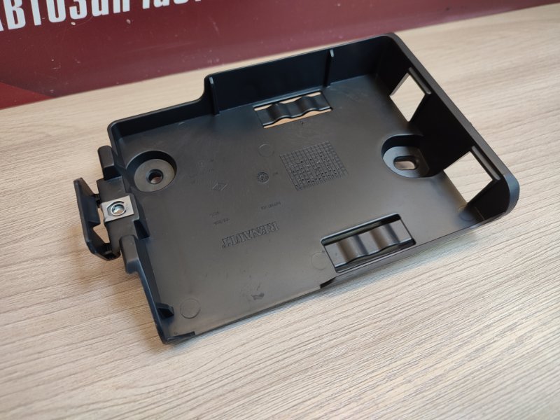 Кронштейн блока комфорта