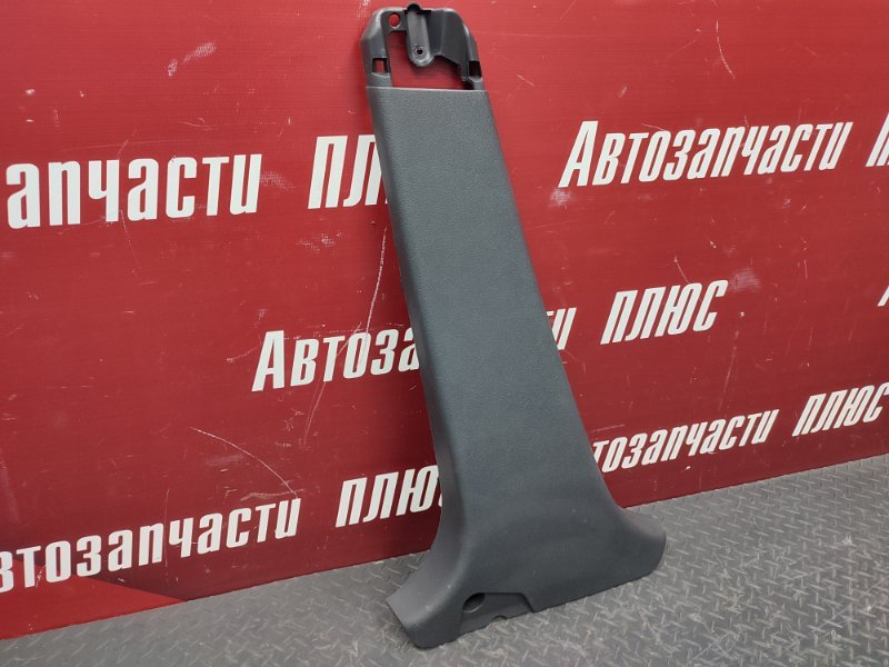 Обшивка средней стойки