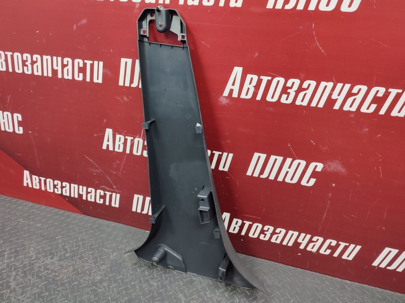 Обшивка средней стойки