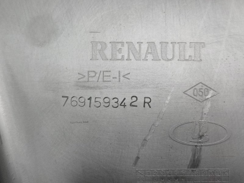 Обшивка средней стойки