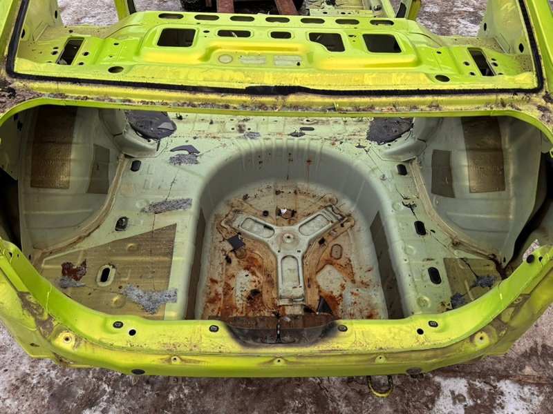 Задняя панель