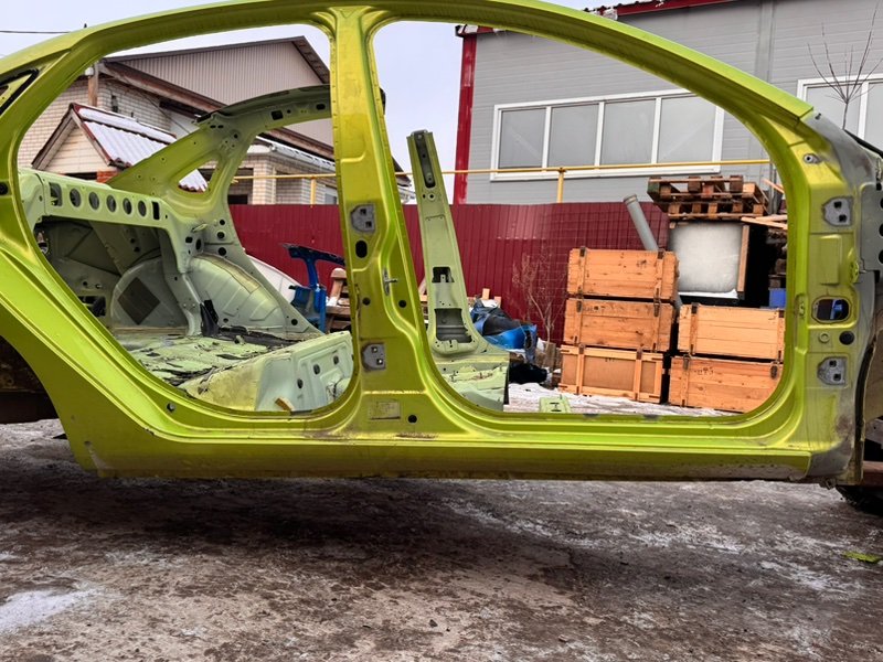 Боковина кузова