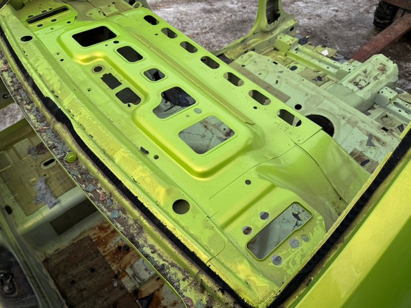 Задняя полка