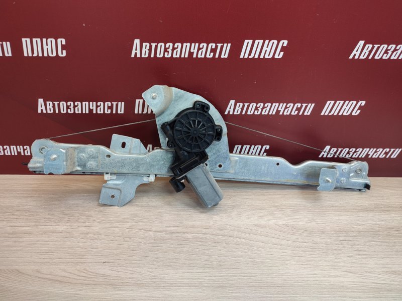 Стеклоподъемник    двери