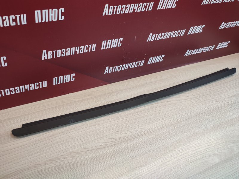 Уплотнитель стекла двери внешний