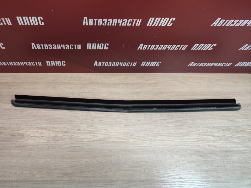 Уплотнитель стекла двери внешний