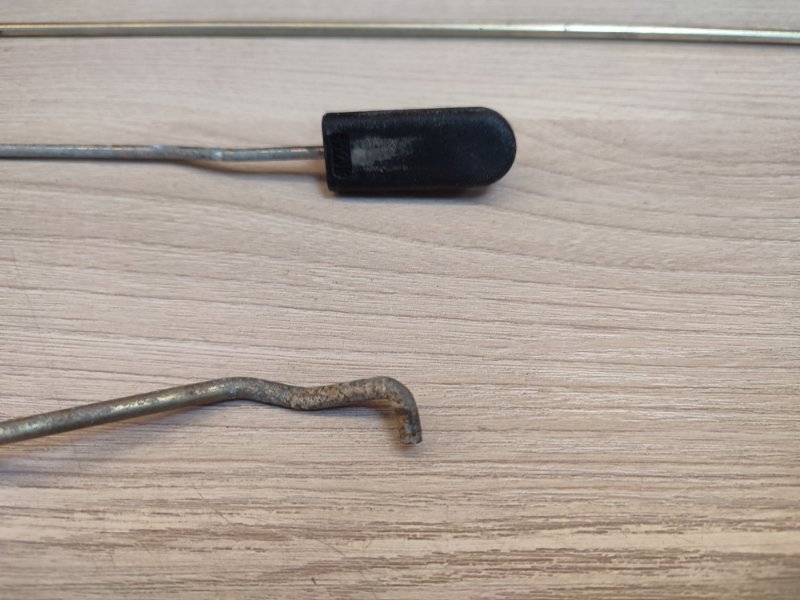 Тяга замка двери