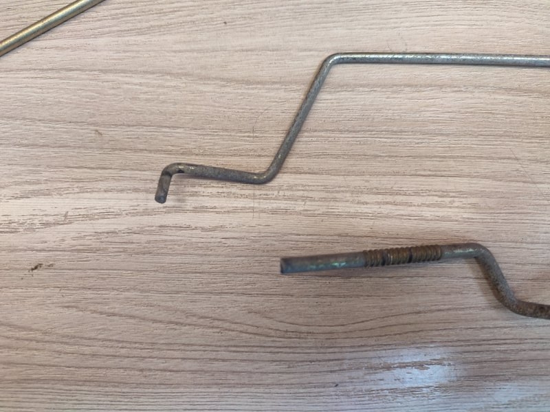 Тяга замка двери