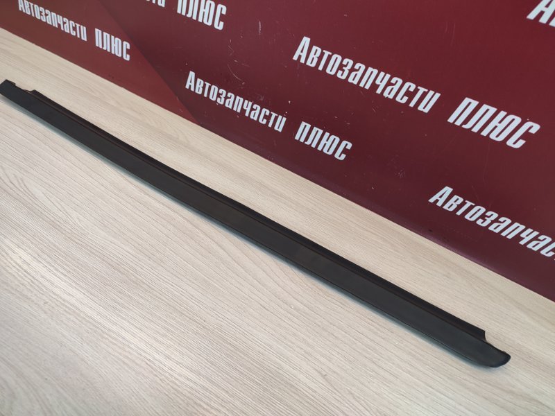 Уплотнитель стекла двери внешний