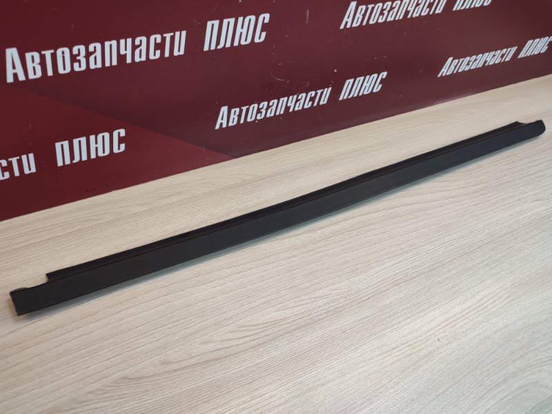Уплотнитель стекла двери внешний