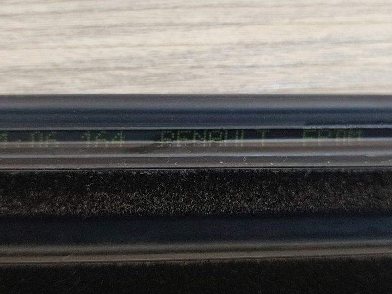 Уплотнитель стекла двери внешний