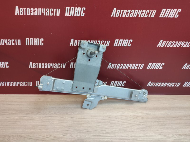 Стеклоподъемник    двери