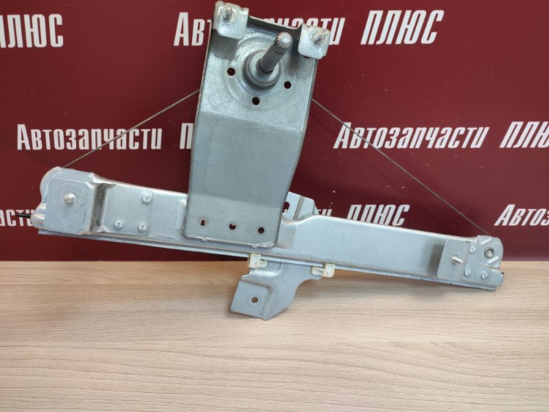 Стеклоподъемник    двери