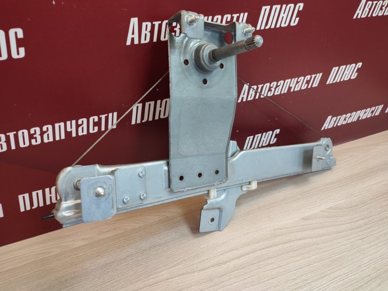 Стеклоподъемник    двери