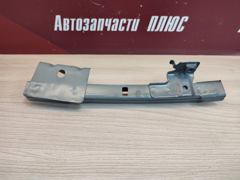 Направляющая стекла двери