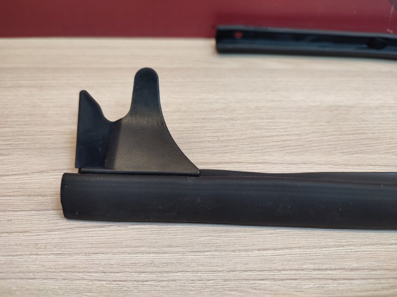 Уплотнитель двери