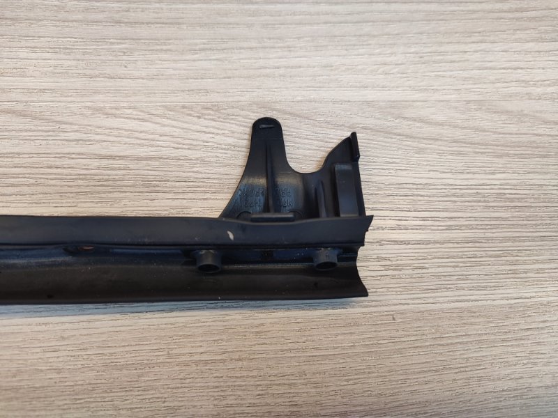 Уплотнитель двери