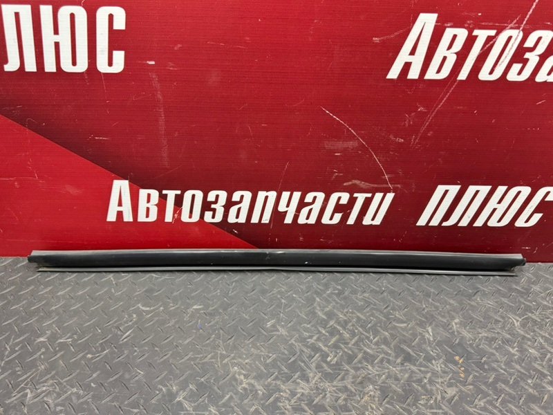 Уплотнитель стекла двери внутренний