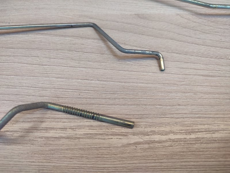 Тяга замка двери