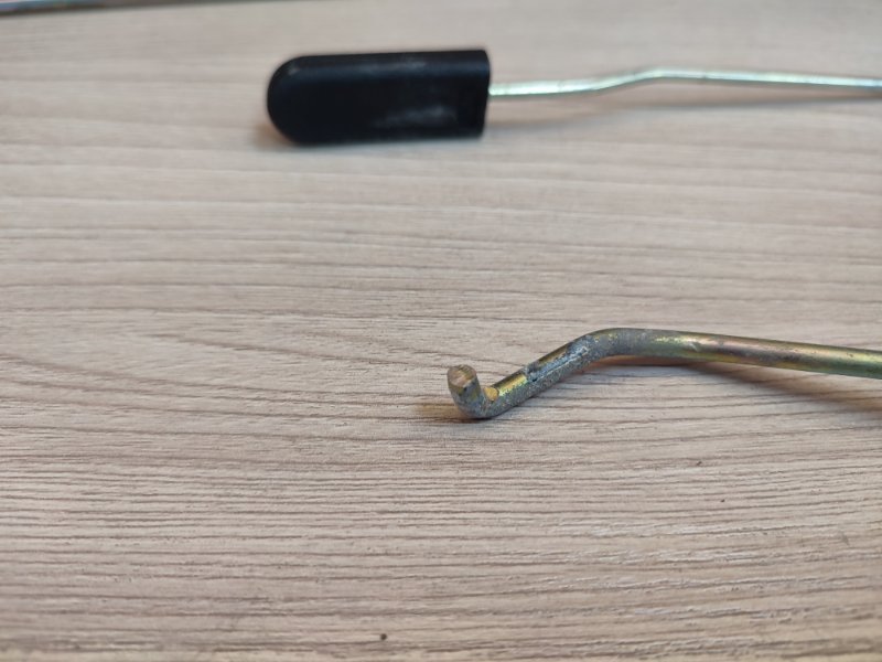 Тяга замка двери