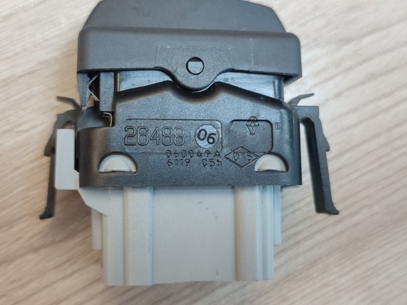 Кнопка обогрева сидений