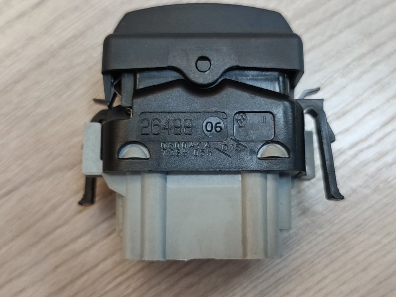 Кнопка обогрева сидений