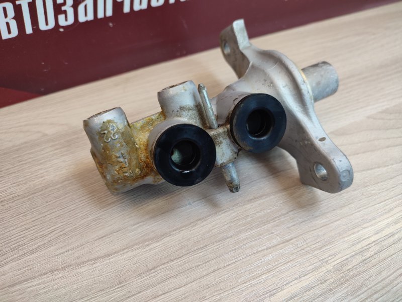 Главный тормозной цилиндр