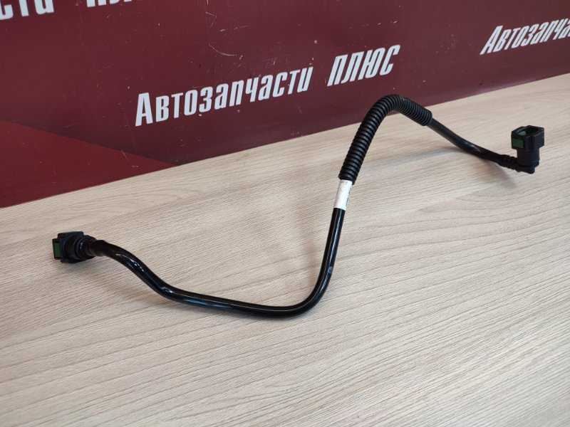 Трубка топливная