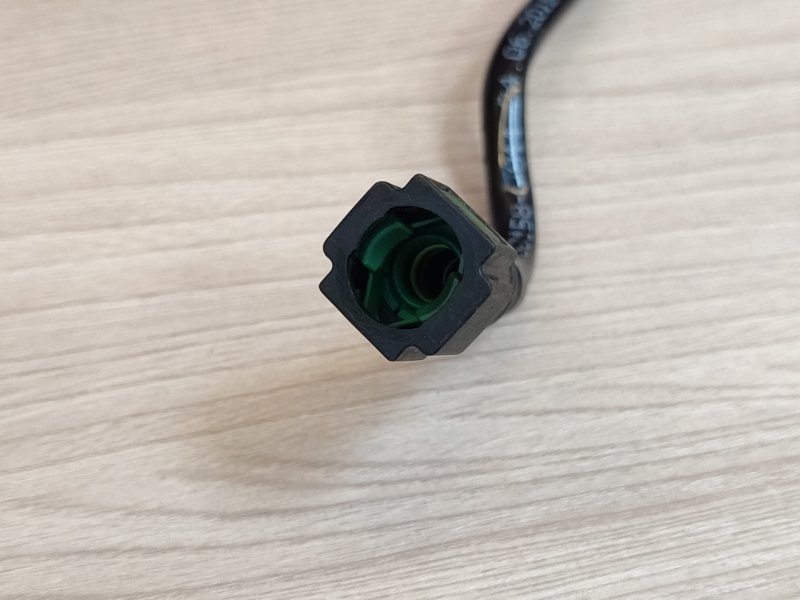 Трубка топливная