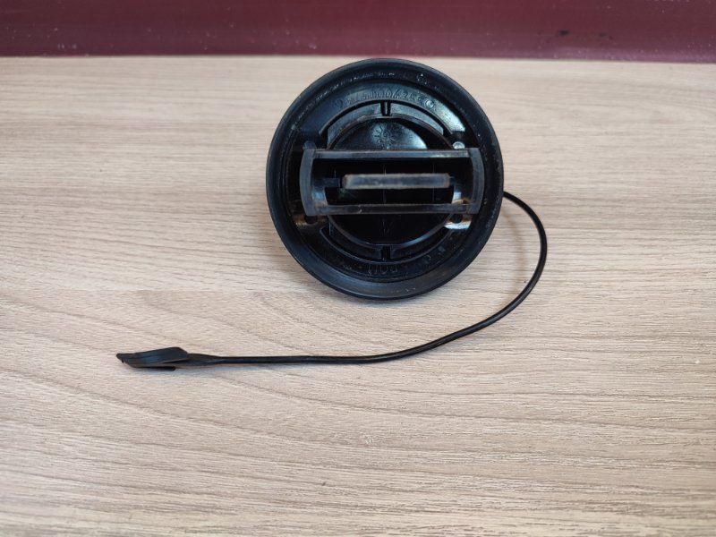 Крышка топливного бака