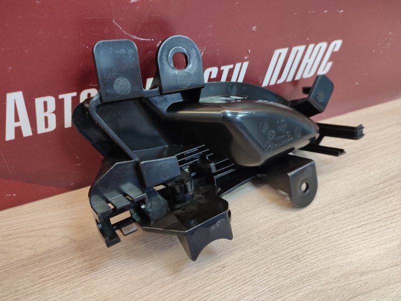 внутренняя ручка двери