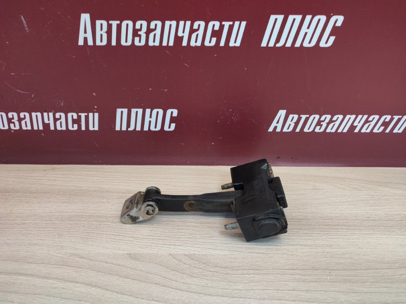 Ограничитель двери