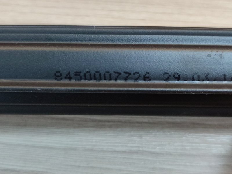 Уплотнитель стекла двери внутренний