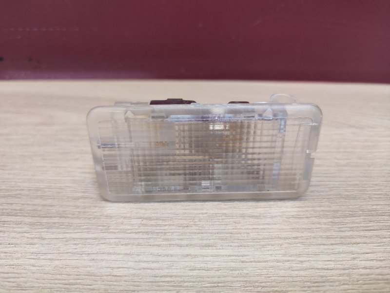 Плафон подсветки багажника