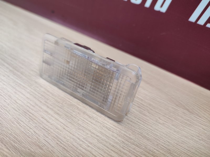 Плафон подсветки багажника