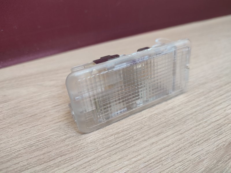 Плафон подсветки багажника