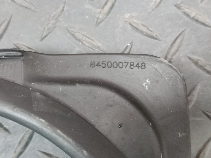 Уплотнитель стекла      двери