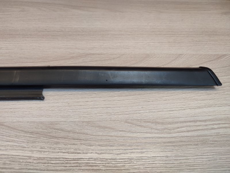 Уплотнитель стекла двери внешний