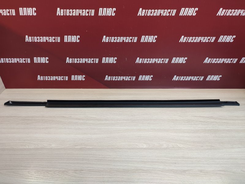 Уплотнитель стекла двери внешний