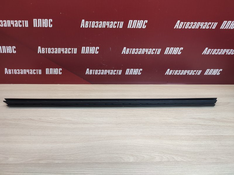 Уплотнитель стекла двери внутренний